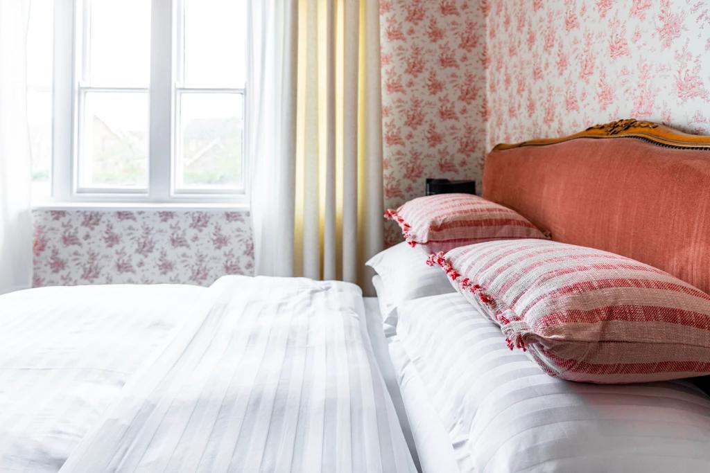 Отель The Whichcote Arms Слифорд Экстерьер фото
